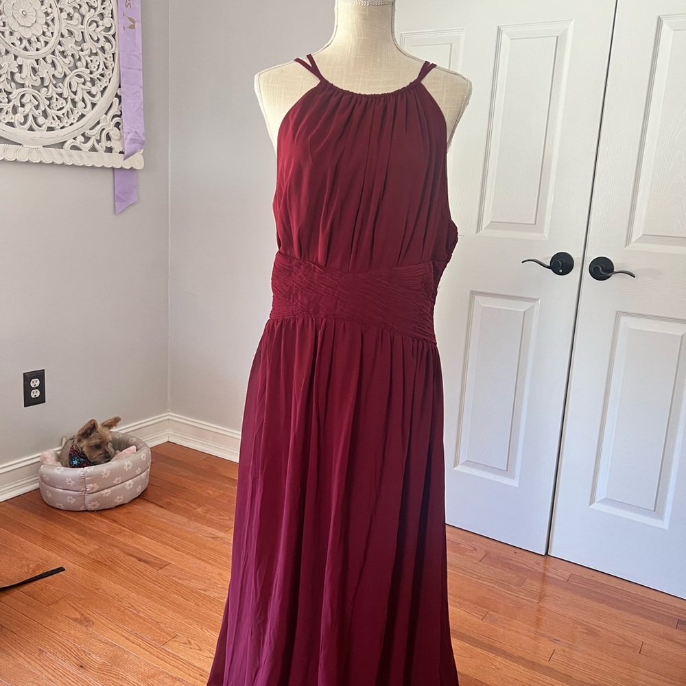 Elegant Burgundy Sleeveless Wedding Party Dress